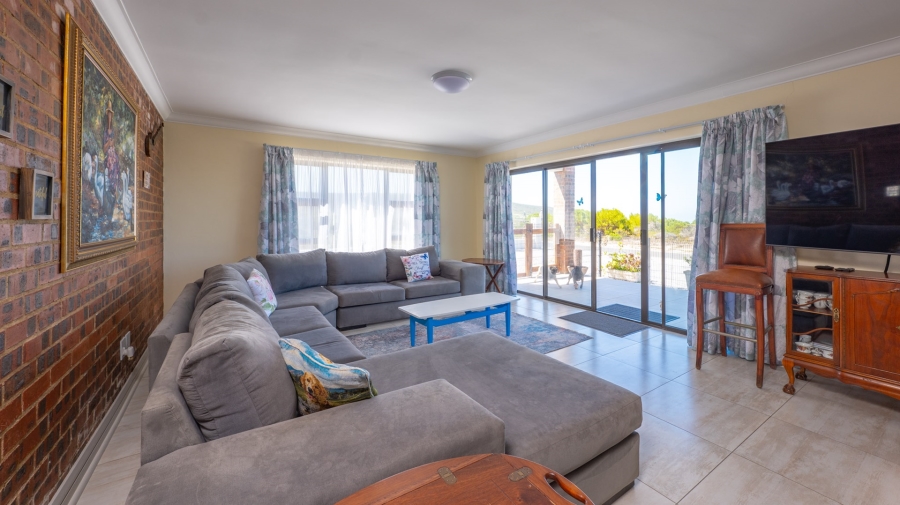 12 Bedroom Property for Sale in Agulhas Western Cape